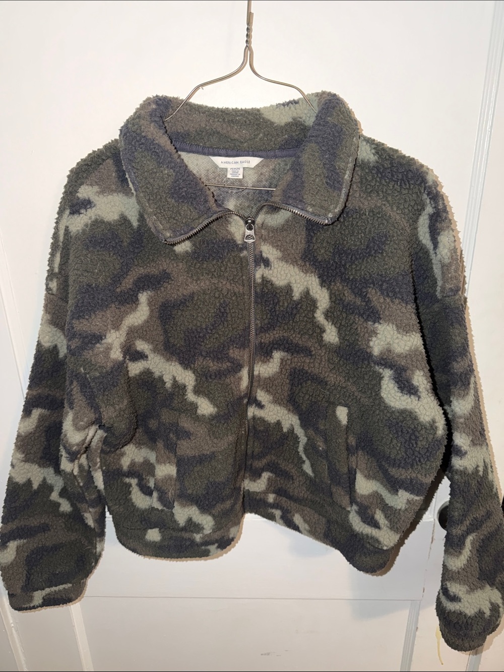 American Eagle Sherpa-Lined Jacket in Dark Camo